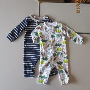 😀2pc Carters onesies nwot FREE with purchase